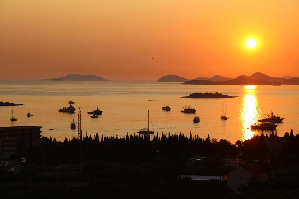 Pansion Lovac Hotel Cavtat Kültér fotó